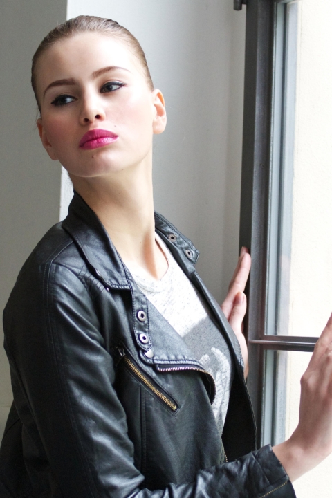 Suzanna 02